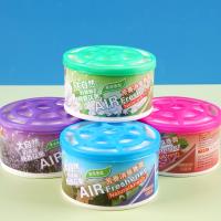 Le désodorisant d'air solide Thousand Cherry de 330 g.