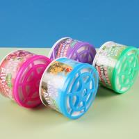 Le désodorisant d'air solide Thousand Cherry de 330 g.