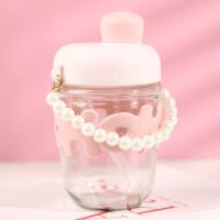 Letter-shaped pearl straw cup