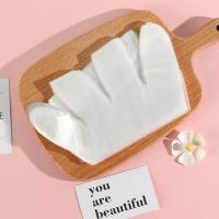 قفازات يمكن التخلص منها من طراز 0207PE.