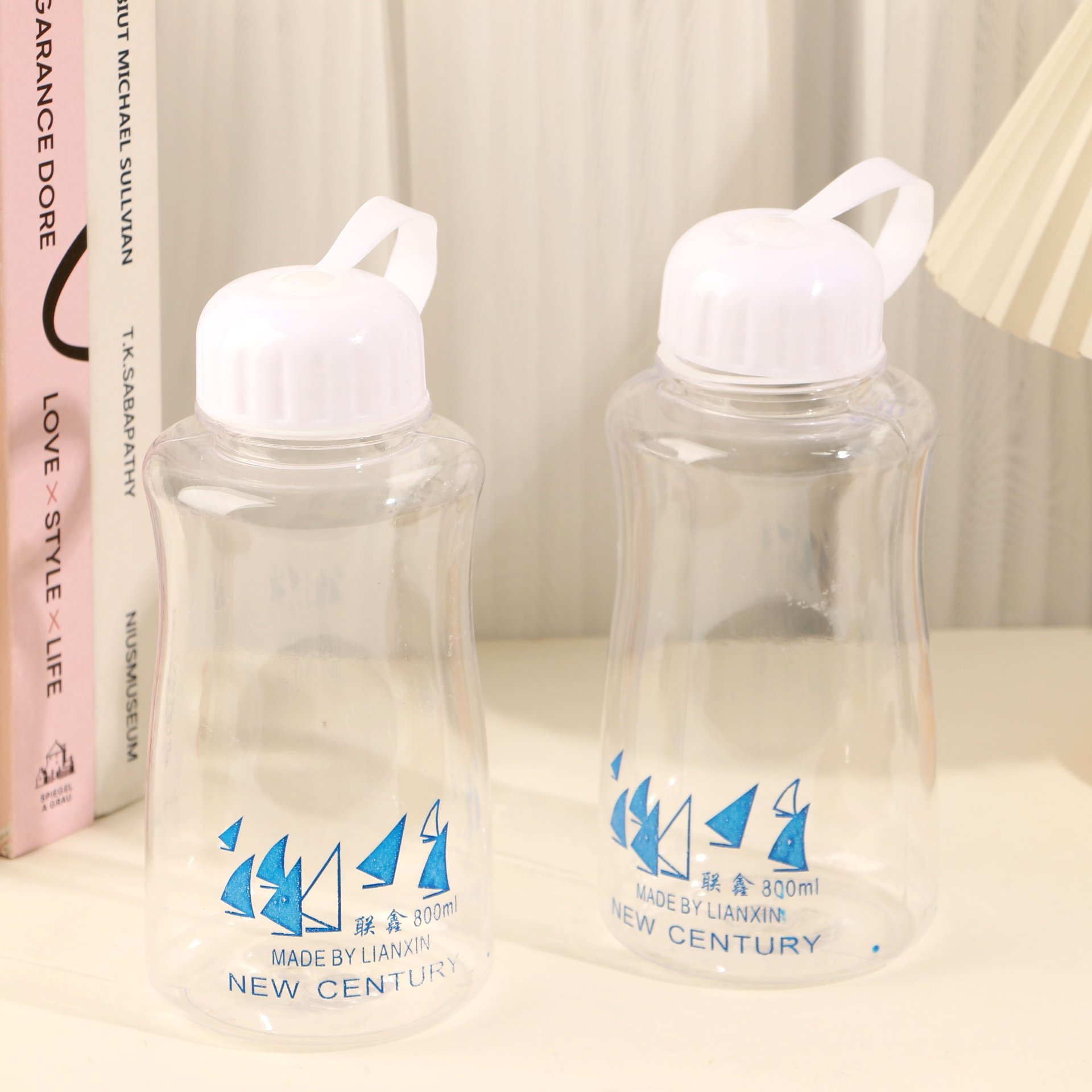 كأس الفضاء سعة 800 مل.