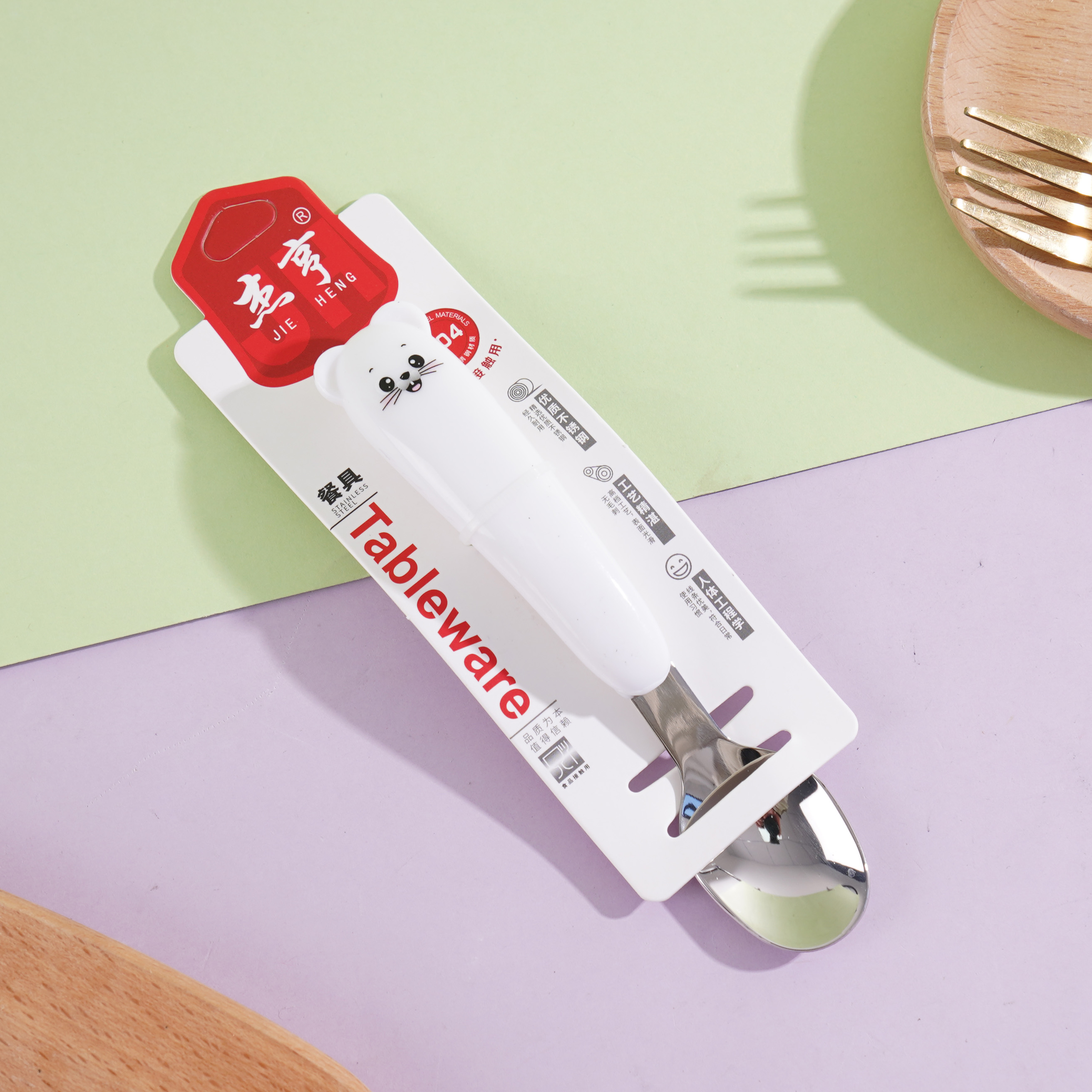 ملعقة JH-H328 304 المخصصة للأطفال على شكل دب سعيد.