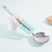 08 ملعقة مزخرفة بنمط الحجر الأبيض.