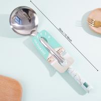 08 ملعقة مزخرفة بنمط الحجر الأبيض.