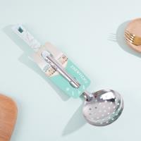 08 White Stone Pattern, 10 Colanders