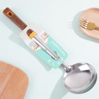 08 ملعقة رُخامية بنقش خشبي