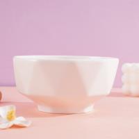 Boîte à bijoux en forme de diamant de 5,5 pouces, de couleur blanche.