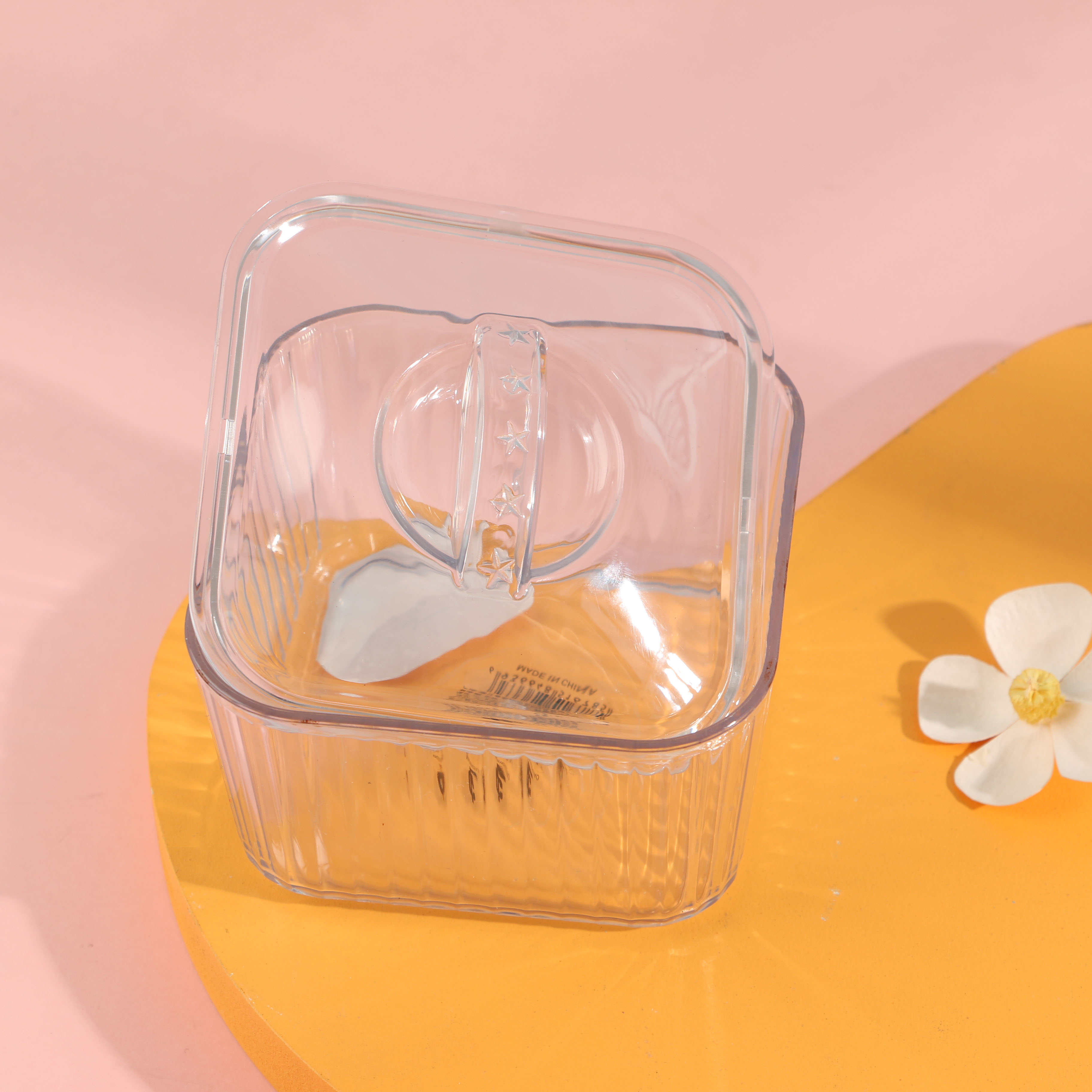 LC917 square PET box, all white