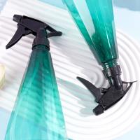 دلو رش كبير سعة 1 لتر.