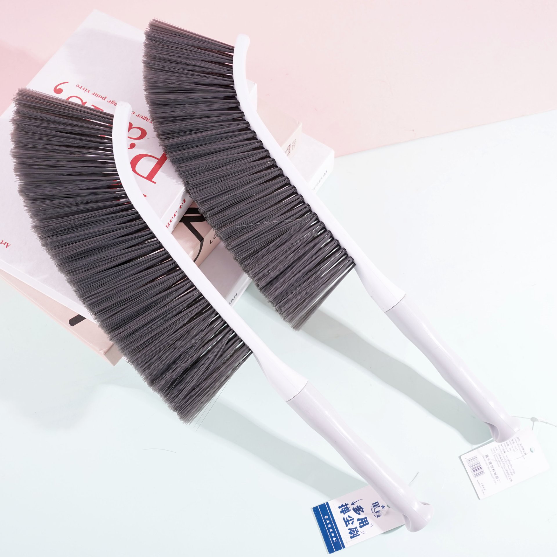 حافظة قماشية لفرشاة الأسنان.