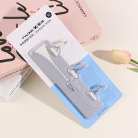 YL-8043 Three-Link Zipper with Hooks