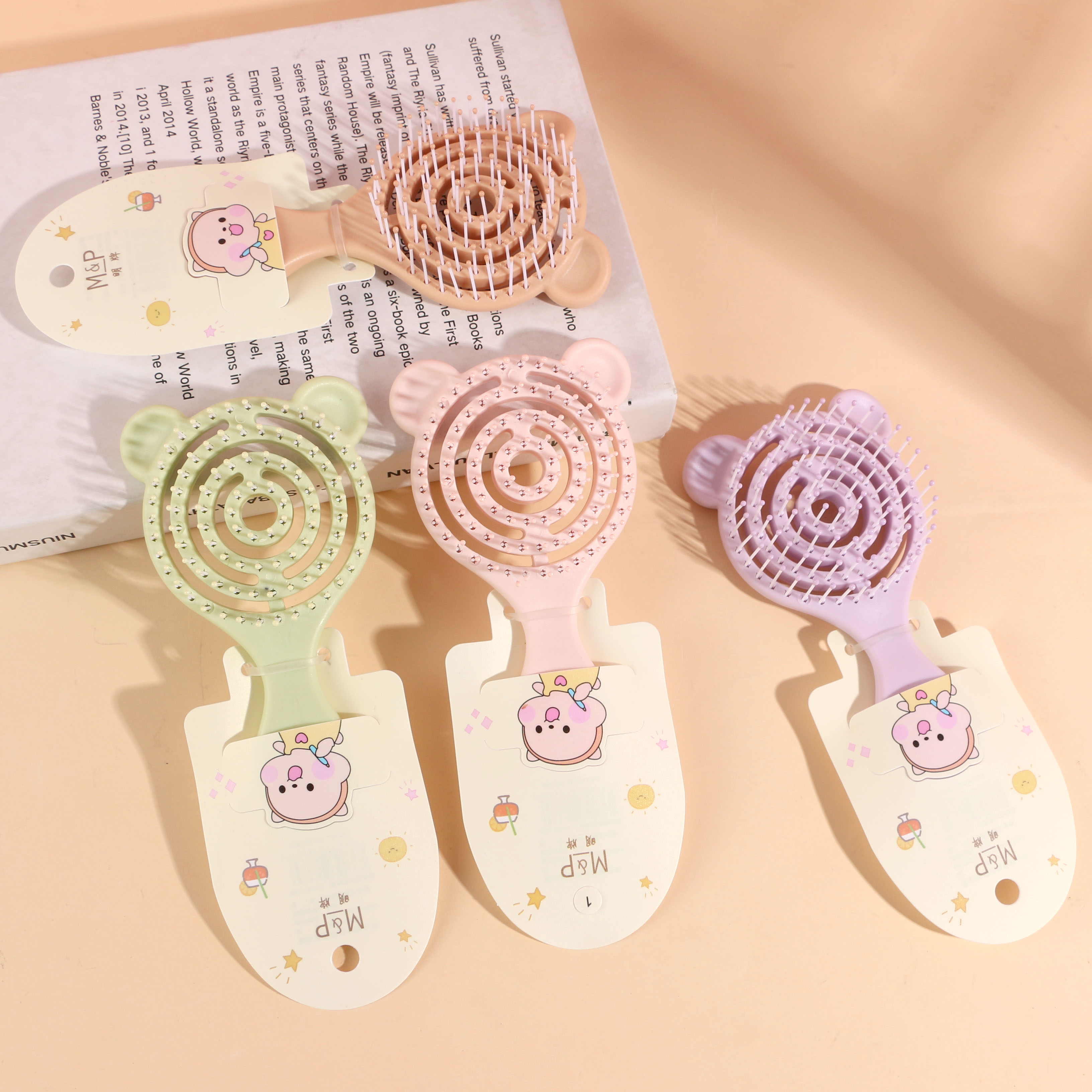 32018-1萌熊蓬松按摩梳