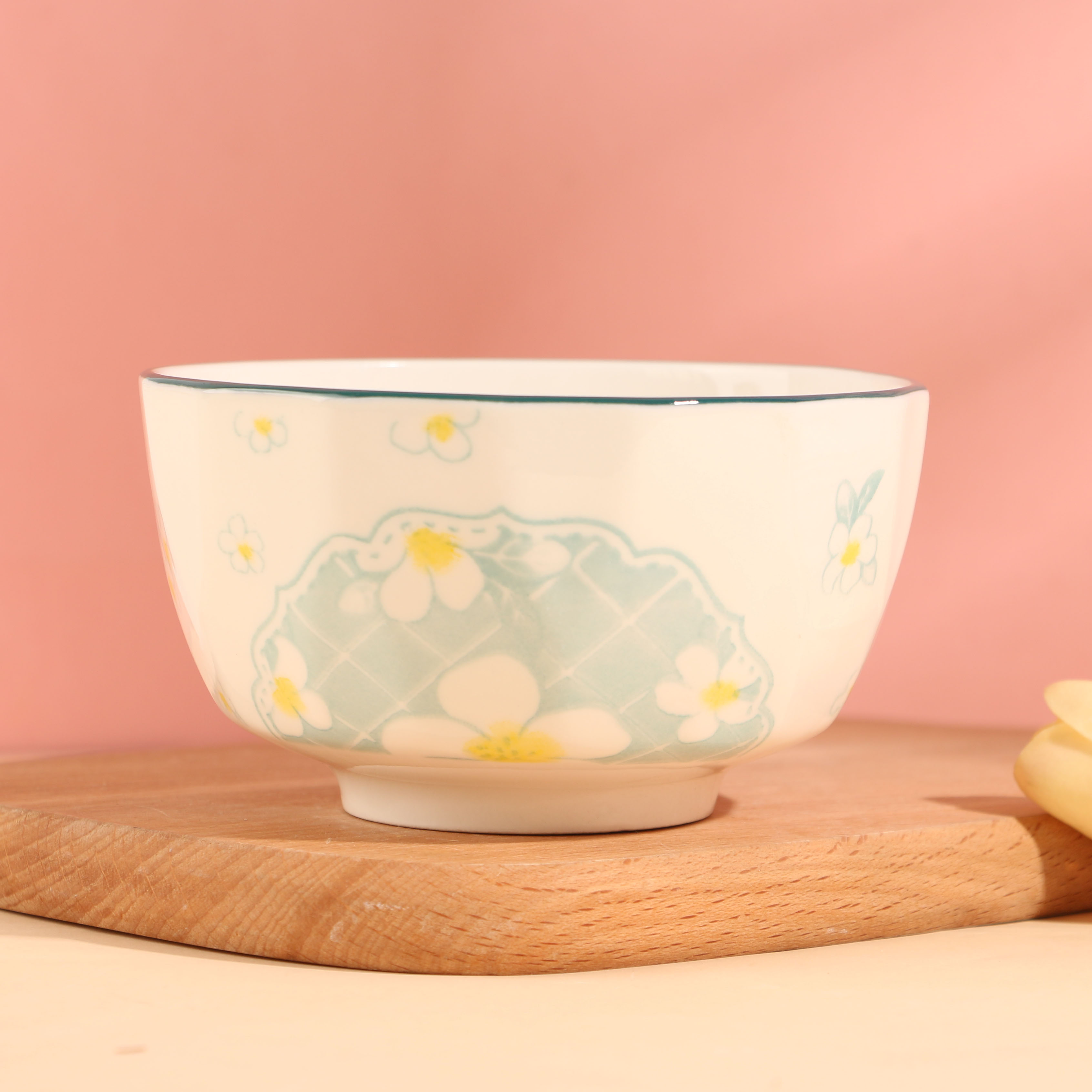 4.5-inch diamond-patterned green field fantasy dress