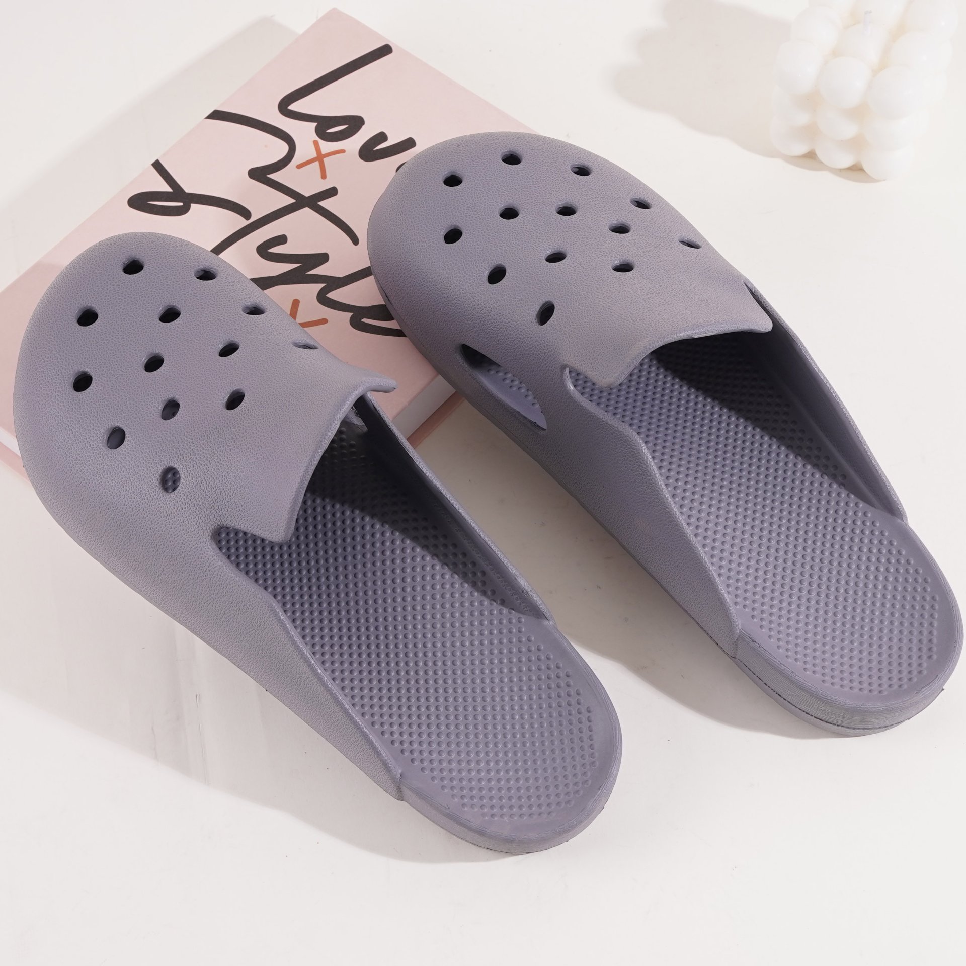 Male, 43/44 years old - 20 years old