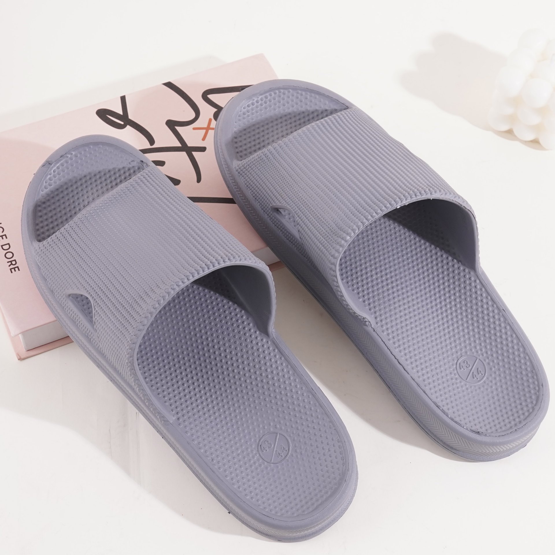 Male, 43/44 years old - 24 years old