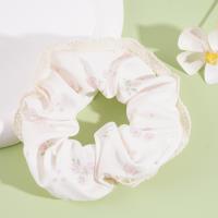 دائرة زهرة الرأس من نوع اللؤلؤ المزخرف بالورود.