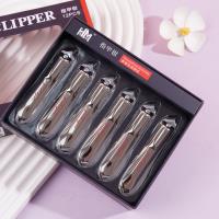 مقص الأظافر ذو الفم المستوي HM6663-1AD.