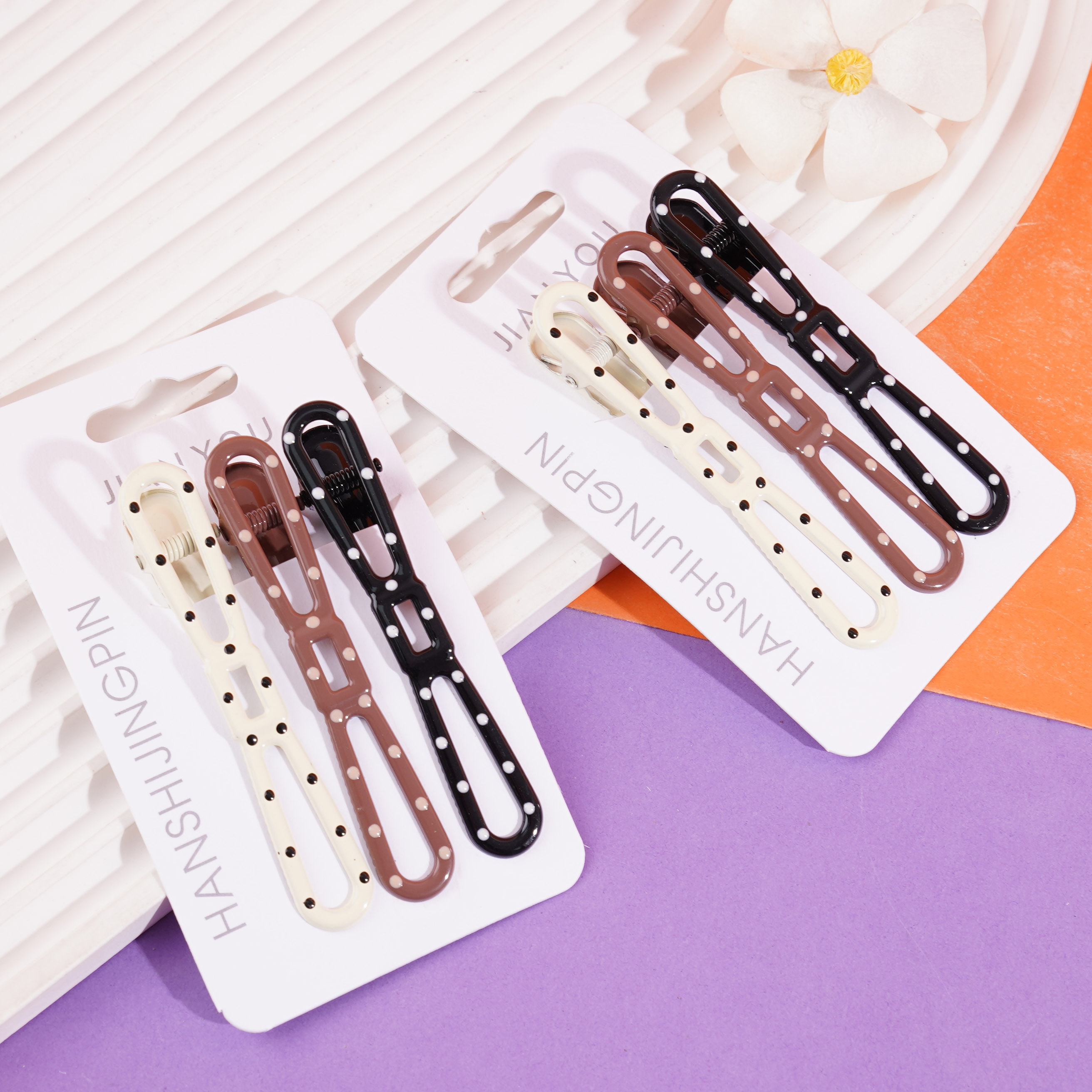 1740 Khaki Checkered Pressed Folders