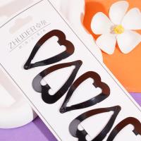 A long strip of heart-shaped cartoon BB stickers