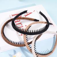 مشبك الشعر البسيط.