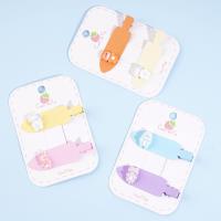 مشابك دجاجتين مع قطعة من الحديد وبعض الملحقات، مثل مشبك BB.