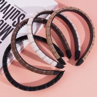 Square-patterned small sponge headband hair clip