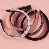 Square-patterned small sponge headband hair clip