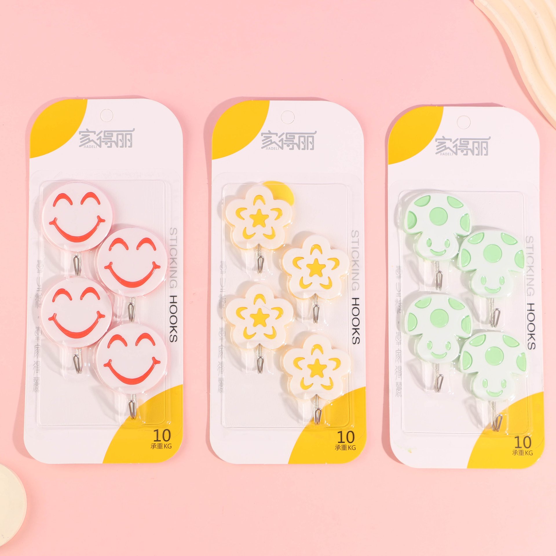 Four mushroom-shaped hooks