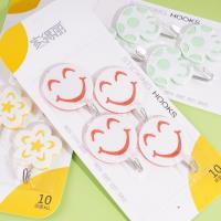 Four mushroom-shaped hooks