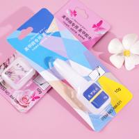 10 grammes de colle pour ongles.