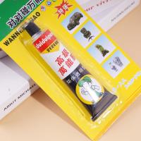 Tube de colle universelle de 40 g.