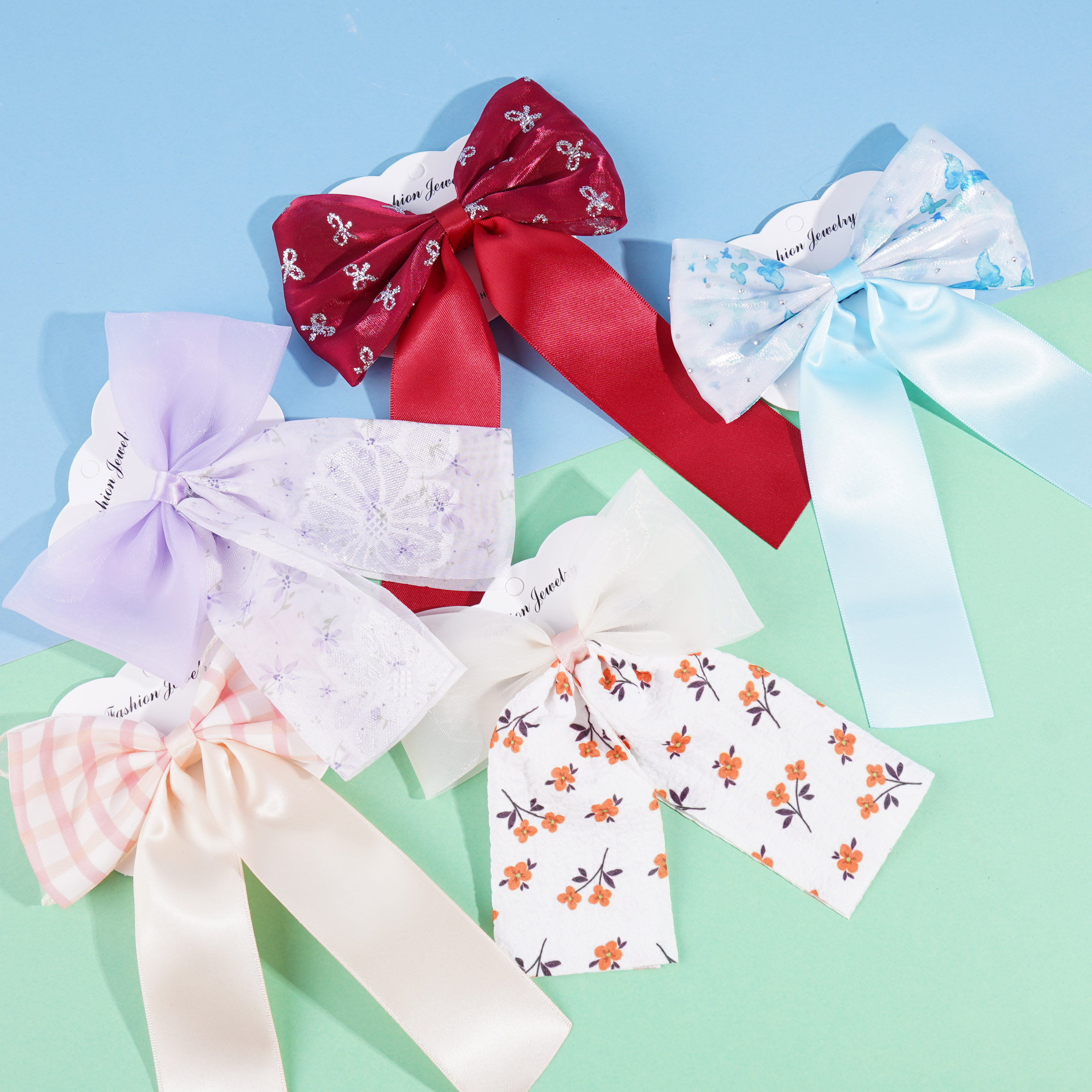 Mixed-pattern gauze bow tie duck clip