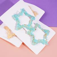 مشبك BB على شكل نجمة خماسية بألماس ملون.