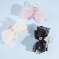 مشبك قبعة على شكل ربطة عنق من نوع "هانغتونغ" للرجال.