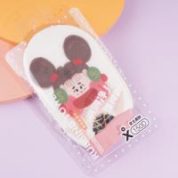 فتاة ذات تسريحة شعر على شكل كرة، منشفة الاستحمام المستديرة 3109.