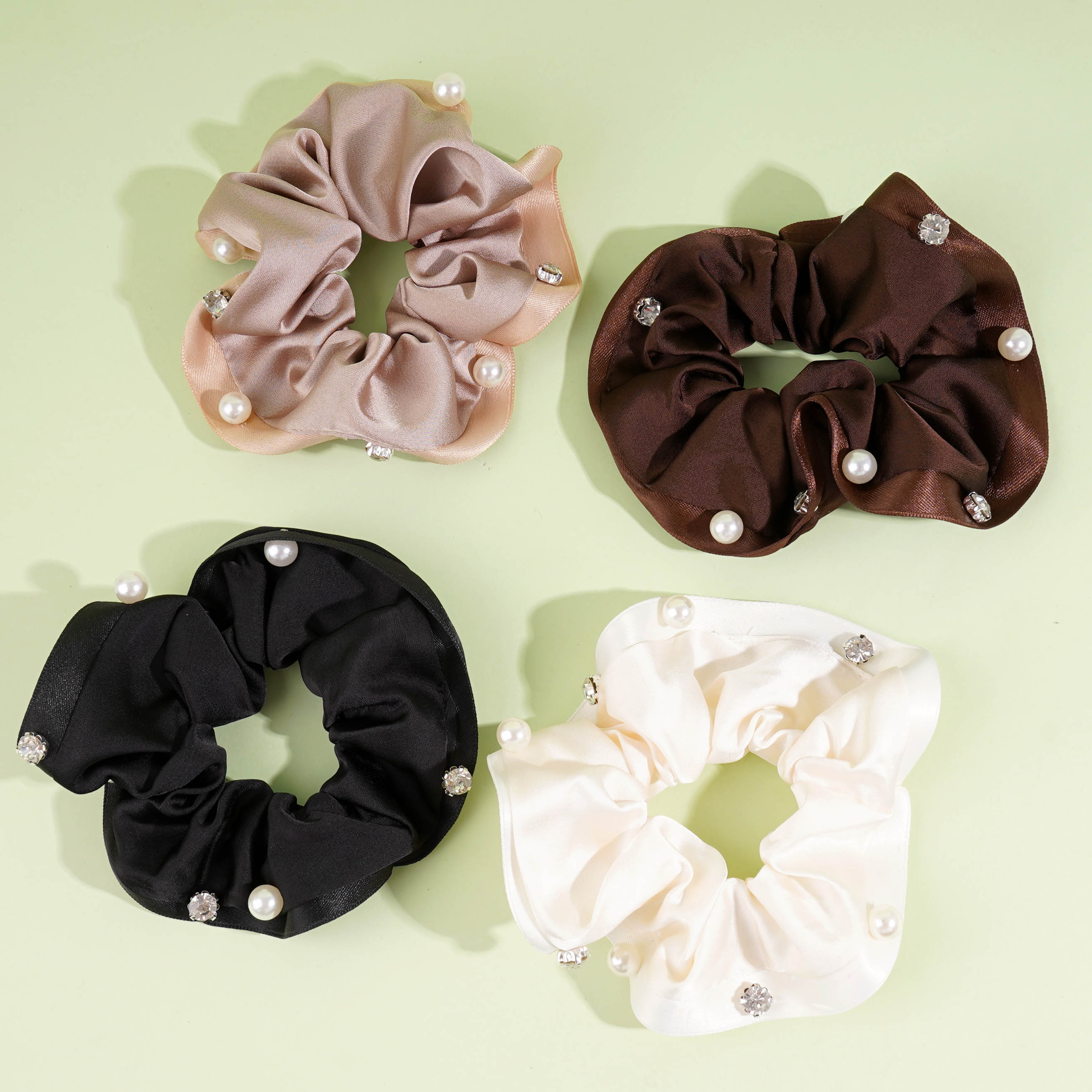 缎面珍珠钉钻头花肠圈