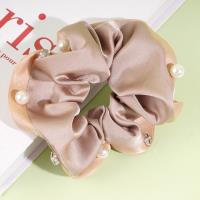 Satin pearl studded drill bit with floral patterned ring