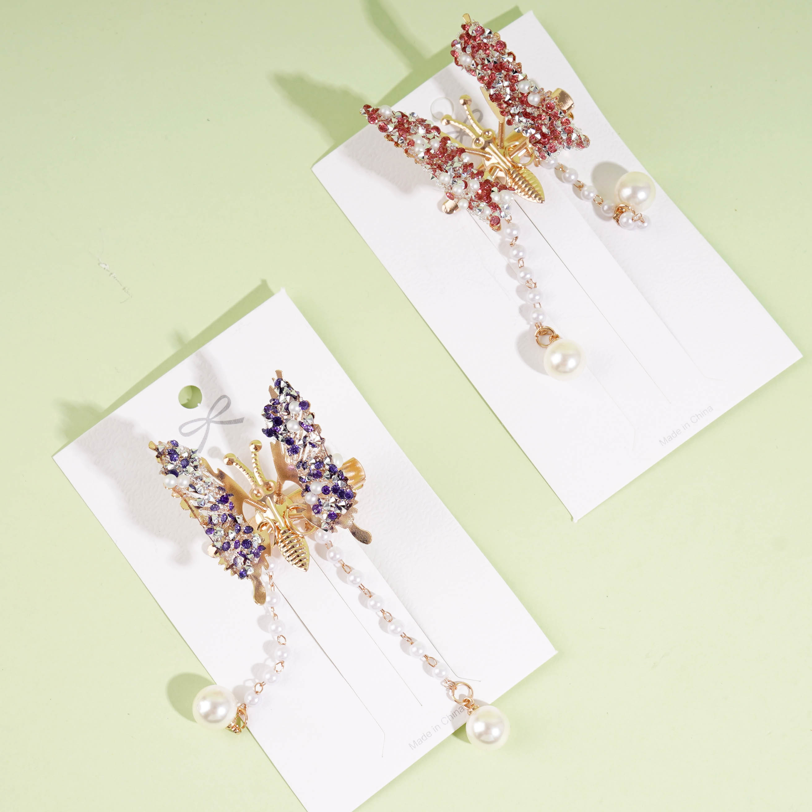 Pearly butterfly chain necklace with duck clip (mixed design)