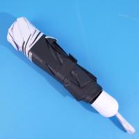 Chunhe Umbrella 2602 Star, 55 cm de longueur et 8 couches de tissu.