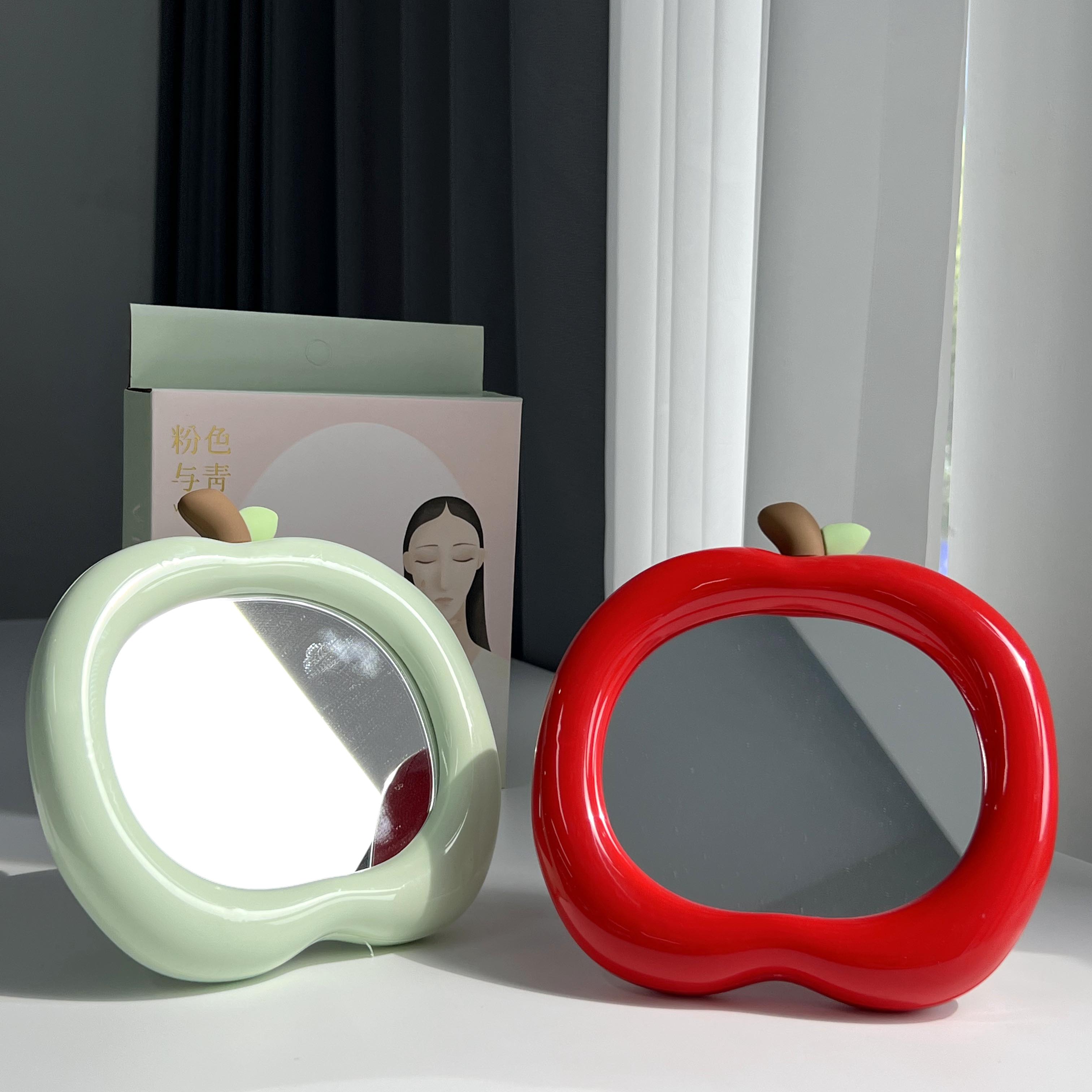 TD-1129 Apple TV Mirror