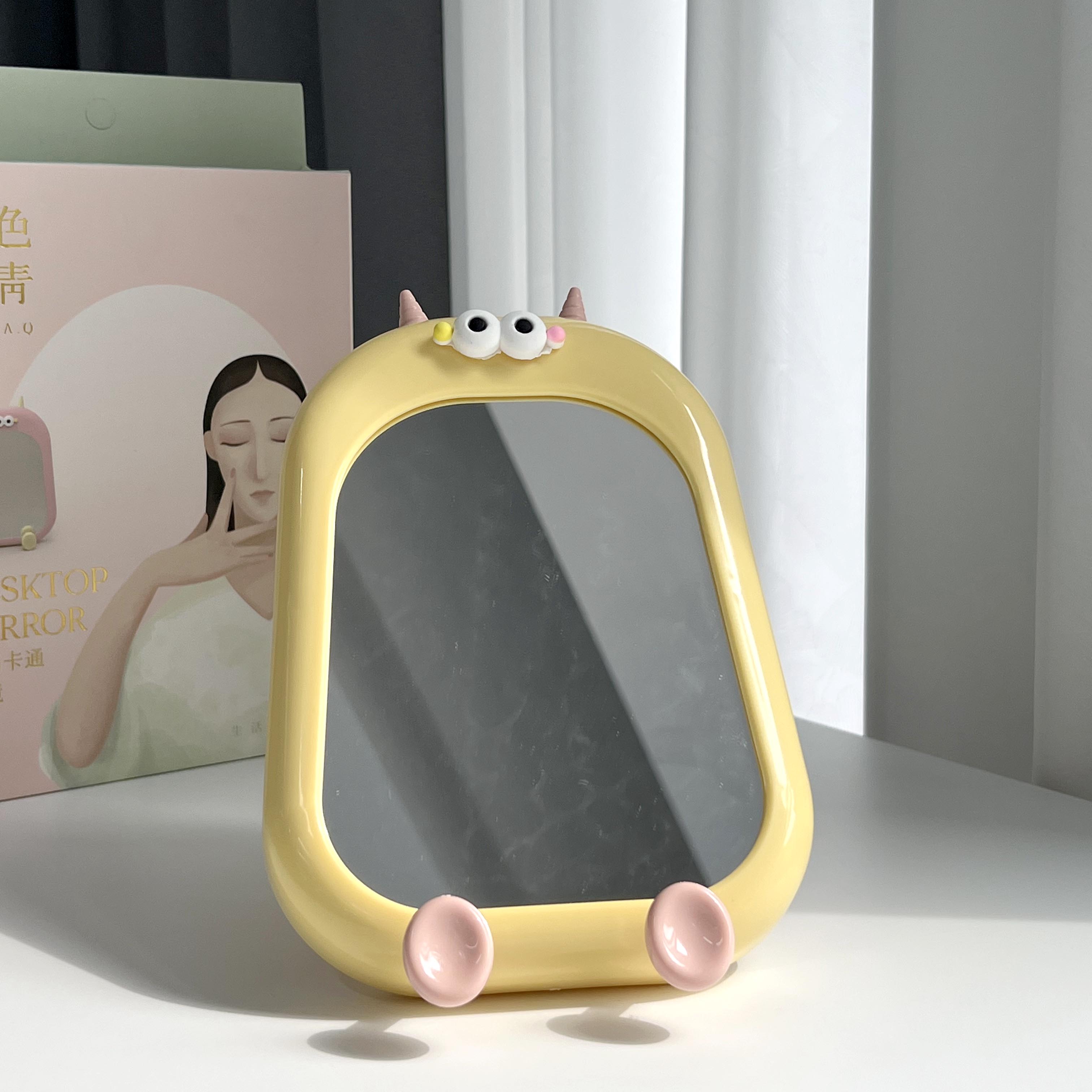 TD-7073 Fashion Cartoon Desk Mirror
