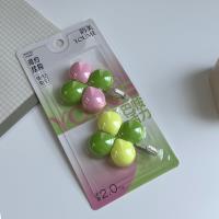 2 crochets adhésifs simples en sachet de 1502 pièces.