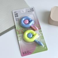 1504 pairs of simple adhesive hooks, each pair containing two hooks