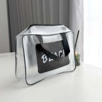 Le sac de toilette transparent NL-075 est neuf.