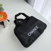 Le sac de toilette à mailles semi-transparent NL-078