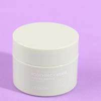 5479 كريم مرطب للوجه يحتوي على مستخلص الألوة فيرا بحجم 40 جرامًا.