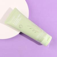 4601 مرطب غسول تنظيف مهدئ للبشرة من الألوة فيرا بحجم 150 مل.