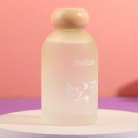 سلسلة "8272 Three Lives and Ten Thousand Things" - أشجار الصنوبر في الهضاب.