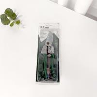 Professional-grade fruit branch pruners