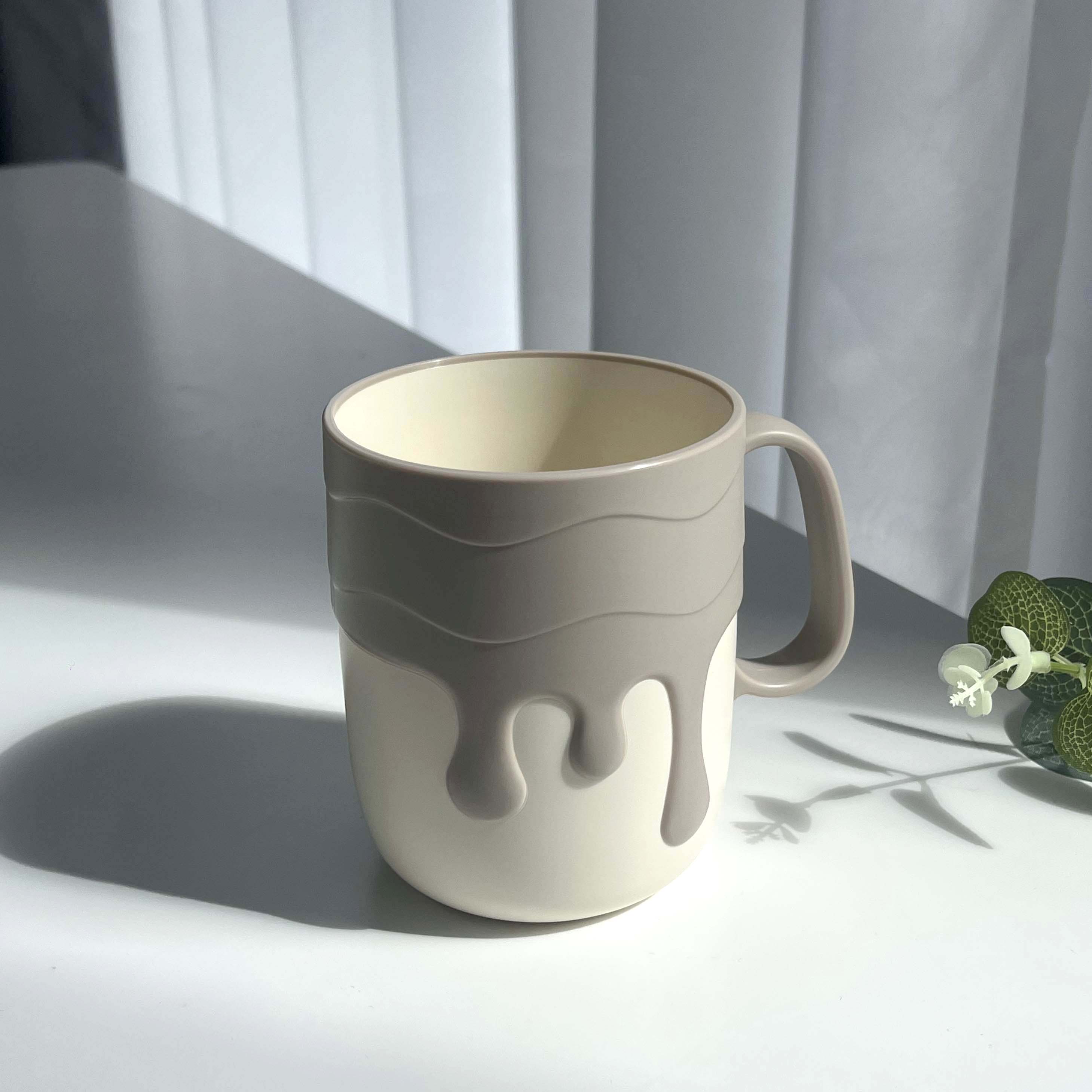 Y-8579 Cream-Colored Ventilation Cup